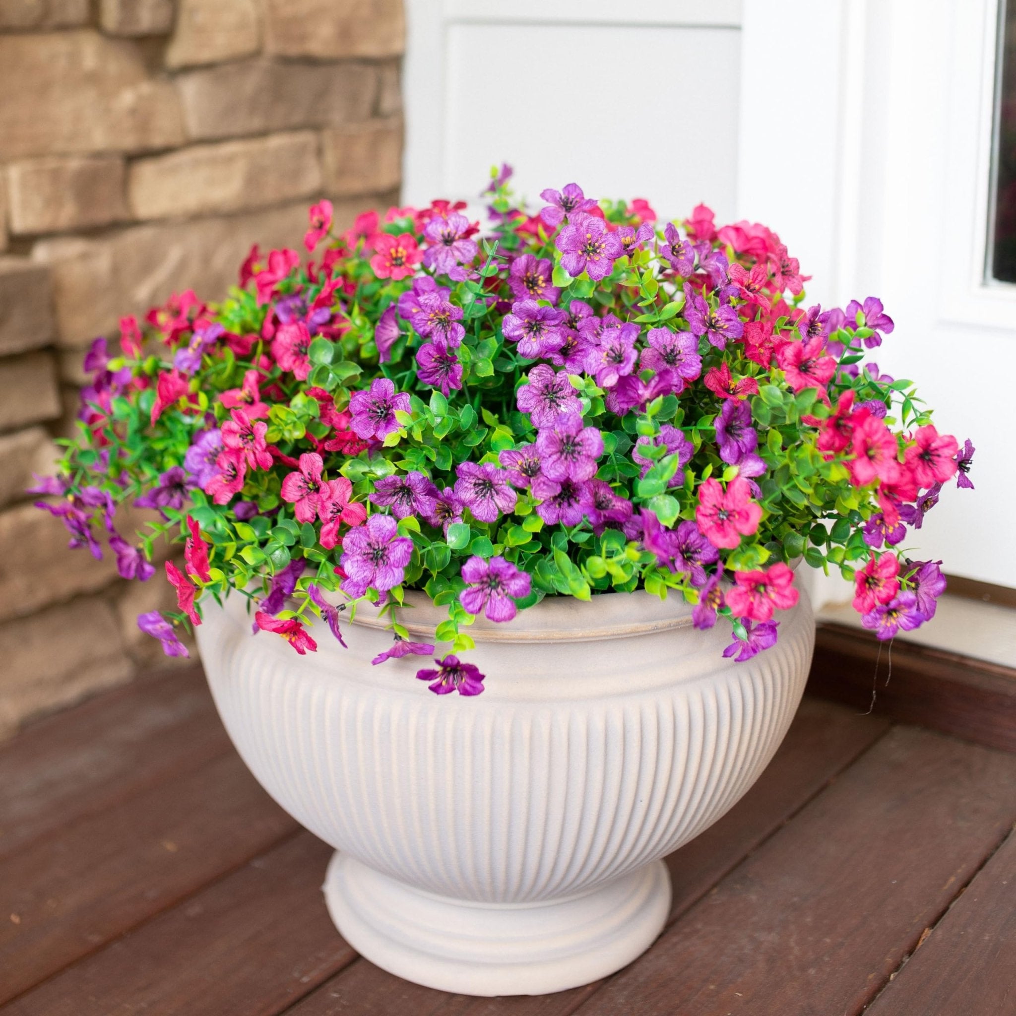 14" Silk Daisy with Eucalyptus 12 Bundles- Purple Pink - HyeFlora